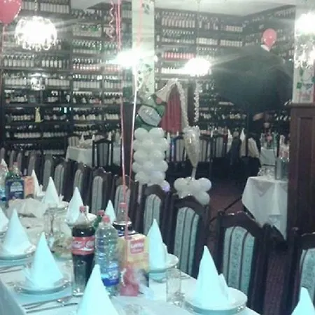 Family Top Bela Lada Sobe Novi Sad