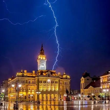 Family Top Bela Lada Sobe * Novi Sad